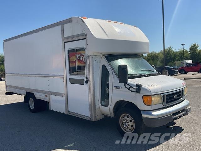 Ford E-350 Furgoonautod
