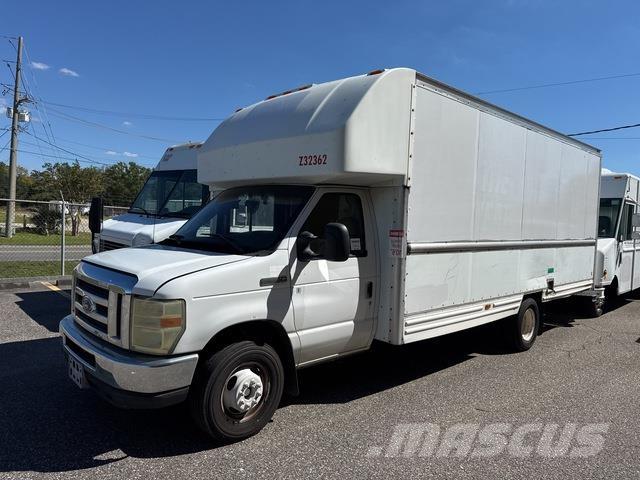 Ford E-350 Kaubikud