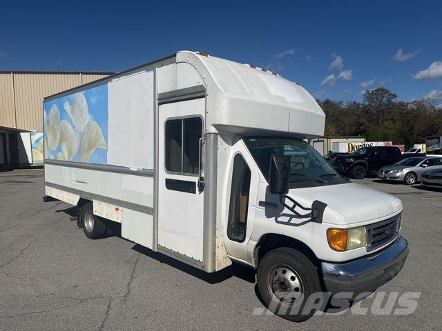 Ford E-350 Furgooniga kaubikud