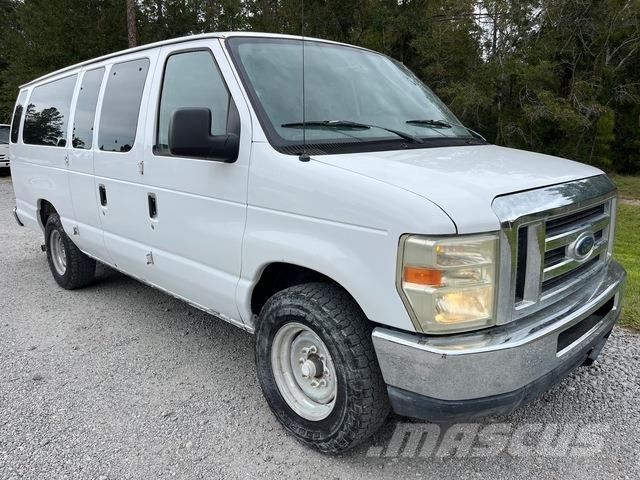 Ford E-350 Sõiduautod