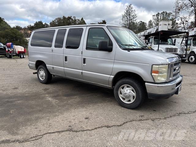Ford E-350 Sõiduautod