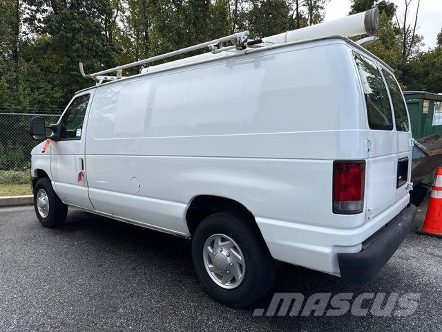 Ford E250 Kaubikud