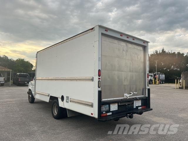 Ford E350 Furgoonautod