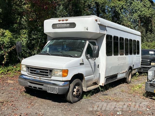 Ford E450 Sõiduautod