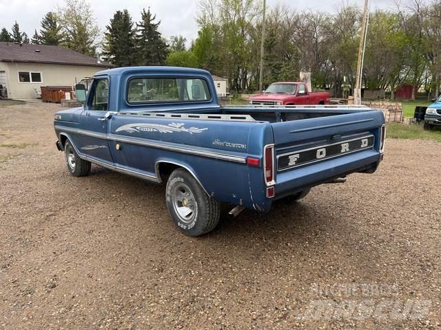 Ford F-100 Muu