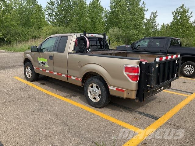 Ford F-150 Muu
