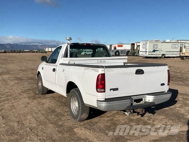 Ford F-150 XL Muu