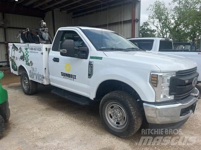 Ford F-250 Muu