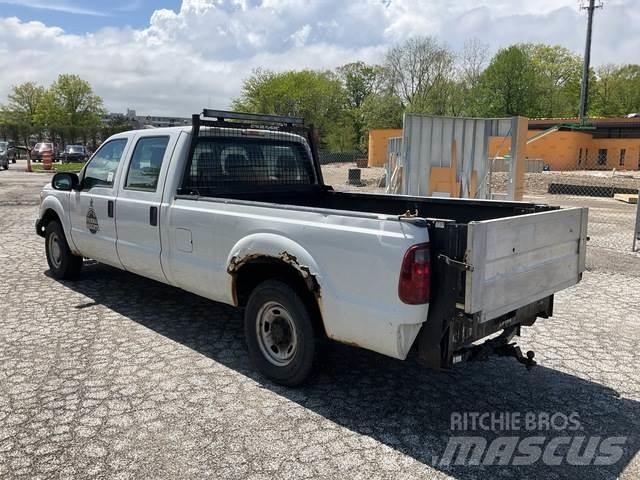 Ford F-250 Muu