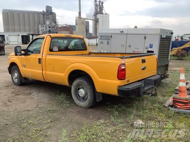 Ford F-250 Muu