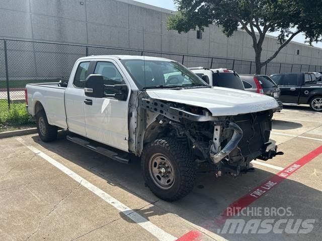 Ford F-250 Muu