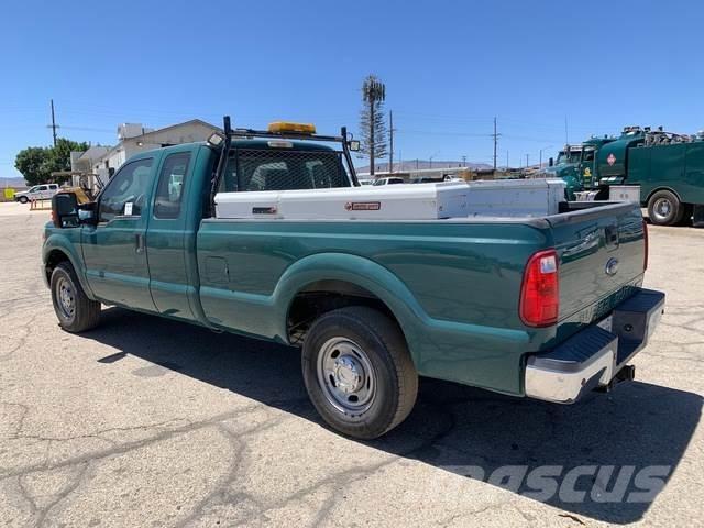 Ford F-250 Muu