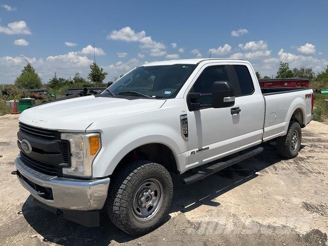Ford F-250 Muu