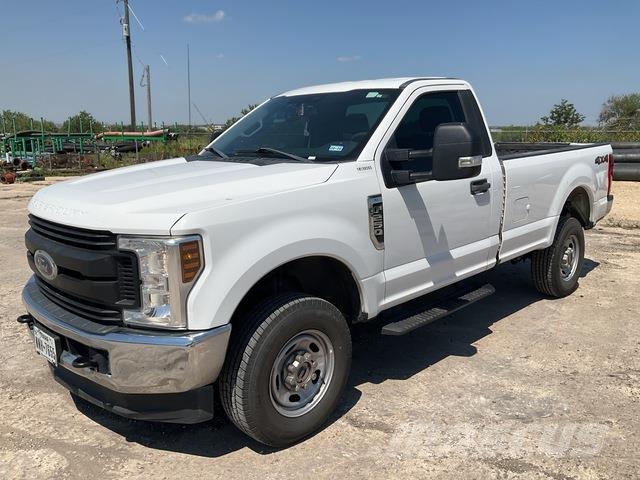 Ford F-250 Muu