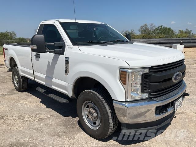 Ford F-250 Muu
