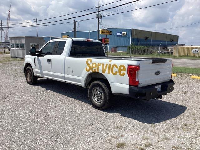 Ford F-250 Madelkaubikud