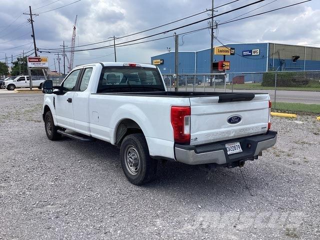Ford F-250 Madelkaubikud