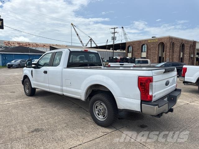 Ford F-250 Muu