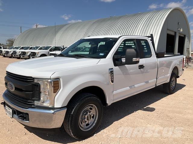 Ford F-250 Madelkaubikud