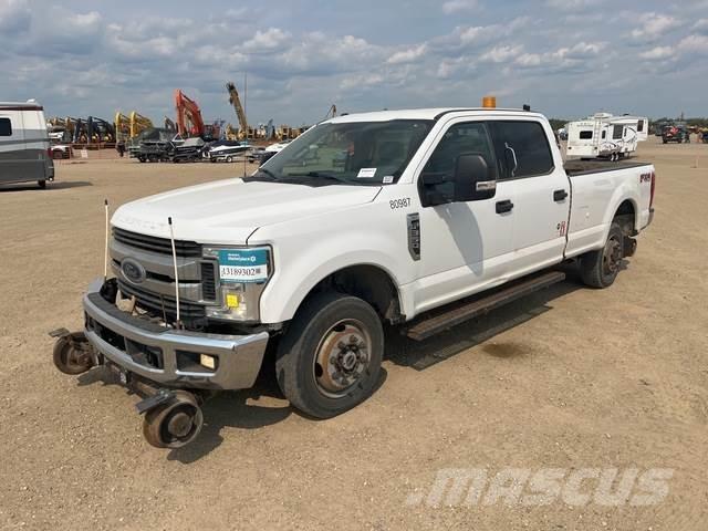 Ford F-350 Muu