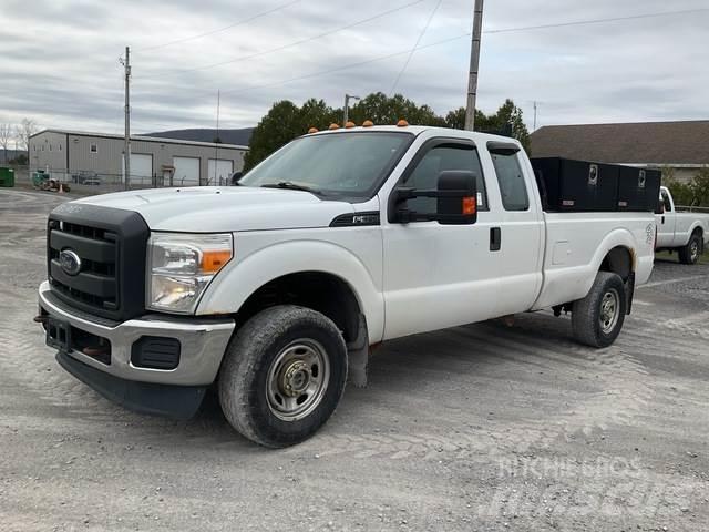 Ford F-350 Muu