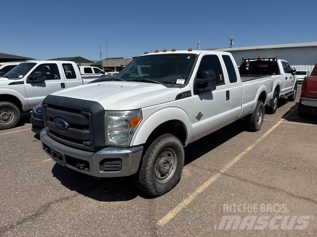Ford F-350 Muu