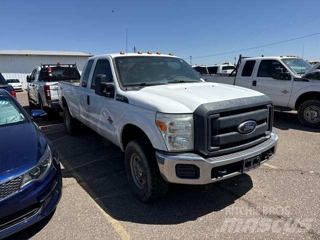 Ford F-350 Muu