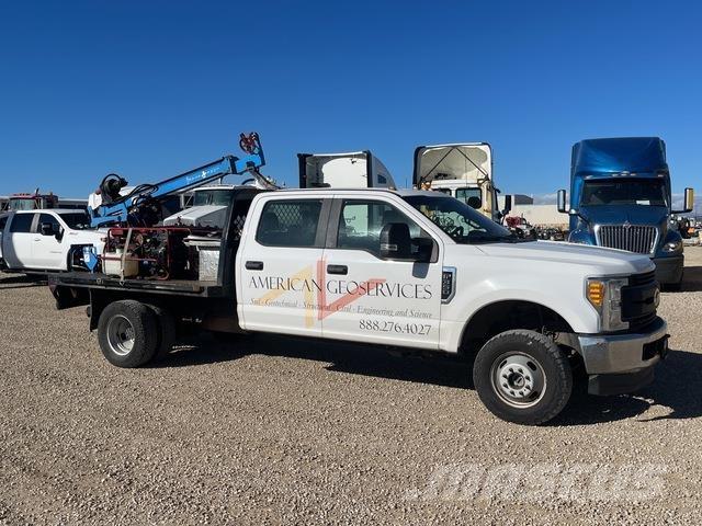 Ford F-350 Puurmasinad