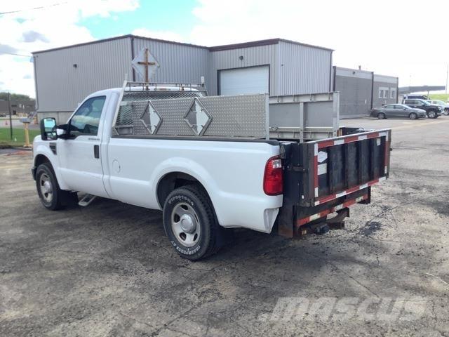 Ford F-350 Madelkaubikud