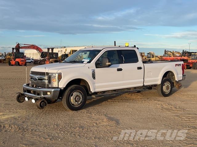 Ford F-350 Madelkaubikud