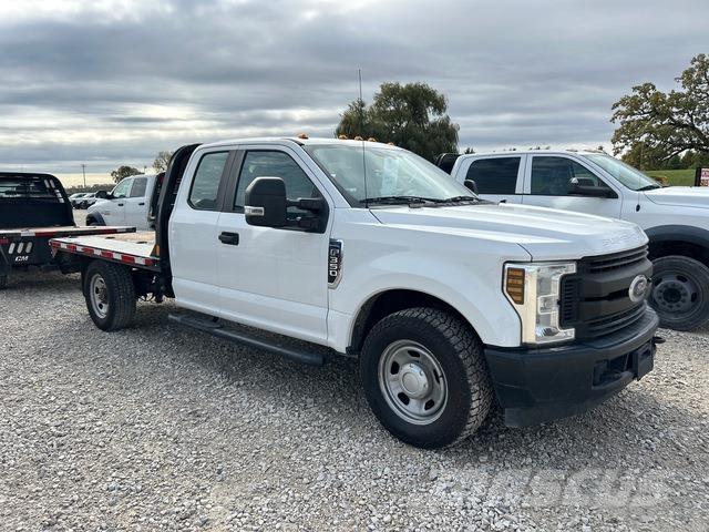 Ford F-350 Madelautod