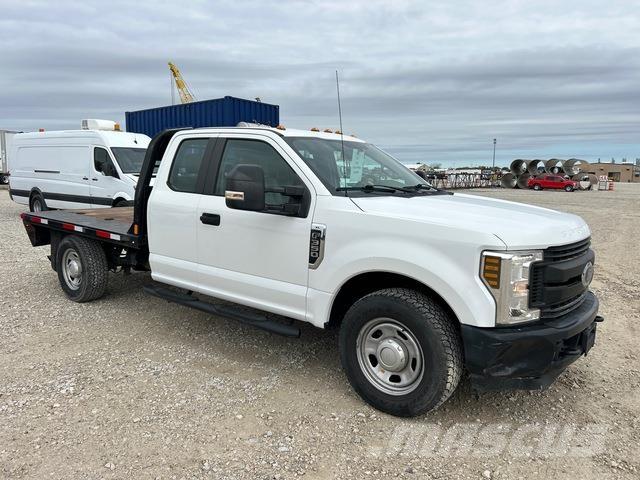 Ford F-350 Madelautod