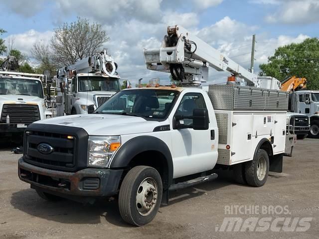 Ford F-450 Auto korvtõstukid