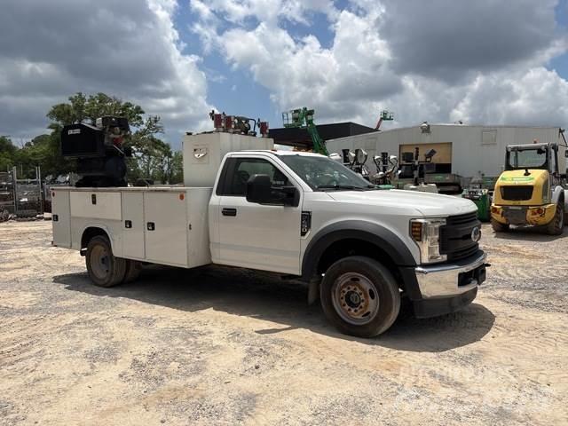 Ford F-450 Munitsipaalsõidukid