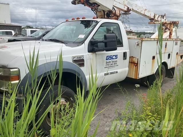 Ford F-450 Auto korvtõstukid