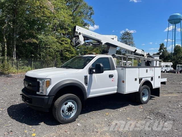 Ford F-450 Auto korvtõstukid