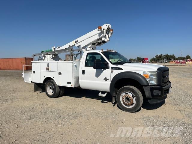 Ford F-450 Auto korvtõstukid