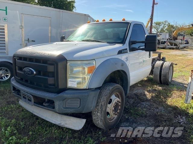 Ford F-450 XL Kabiinid