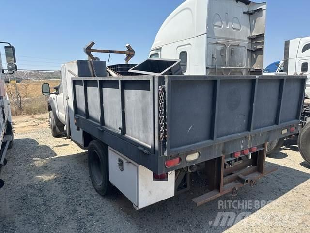Ford F-550 Muu