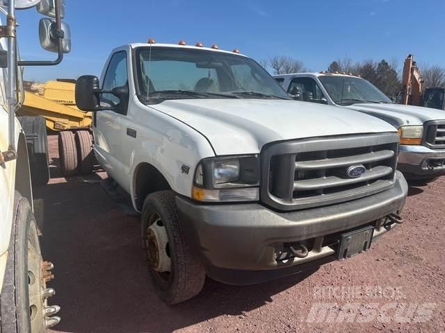 Ford F-550 Kabiinid
