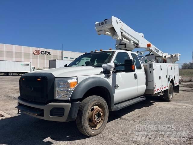 Ford F-550 Auto korvtõstukid