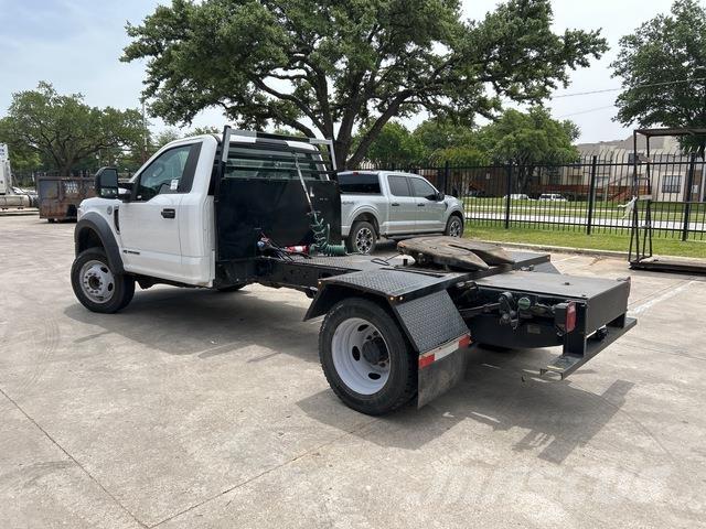 Ford F-550 Liigendraamiga pinnaseveokid