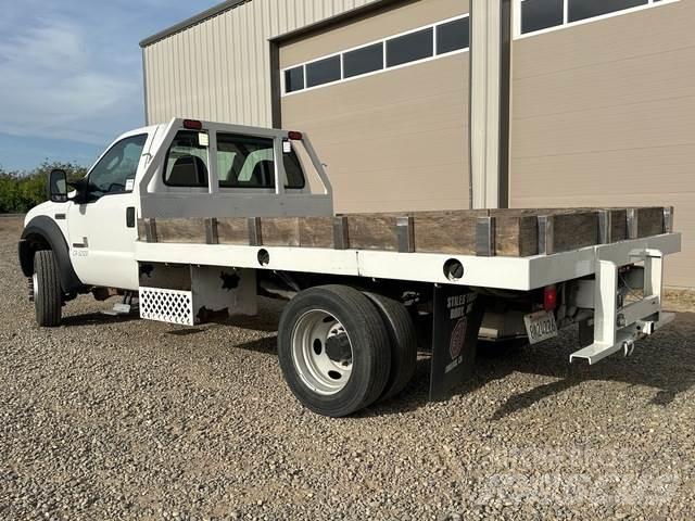 Ford F-550 Madelautod