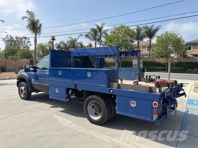 Ford F-550 Madelkaubikud
