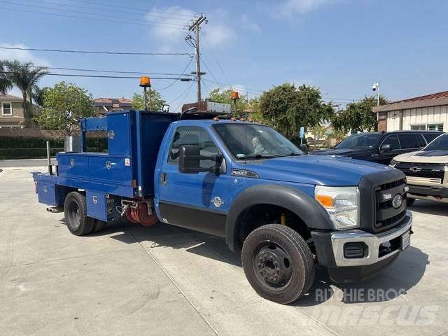 Ford F-550 Madelkaubikud