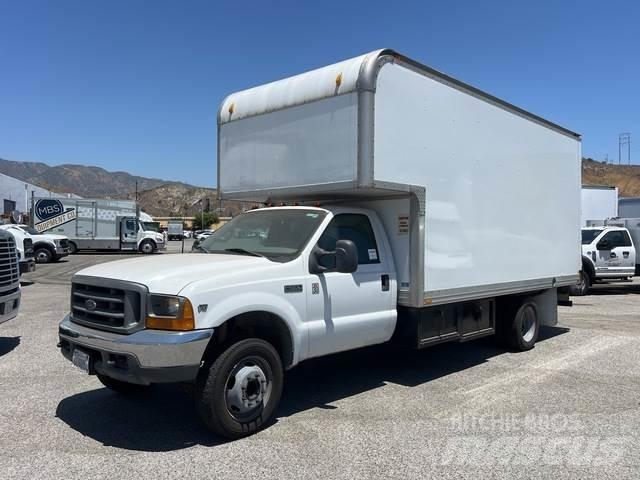 Ford F-550 Furgoonautod