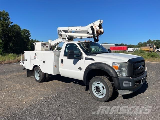 Ford F-550 Auto korvtõstukid