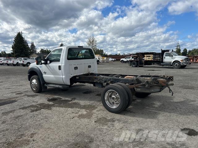 Ford F-550 Kabiinid