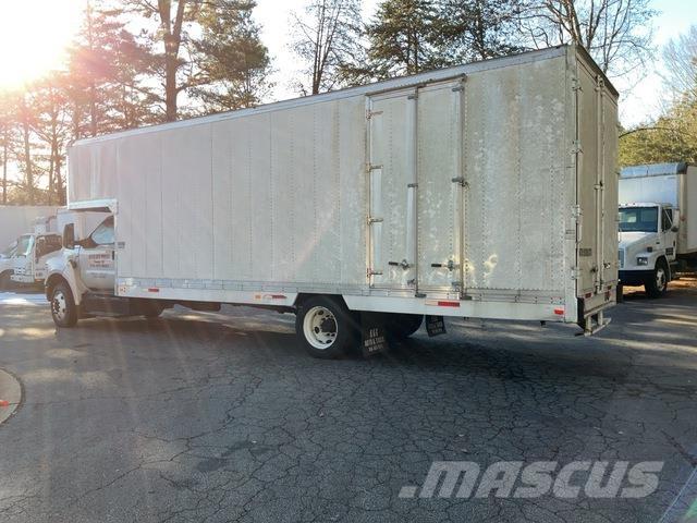 Ford F-650 Furgoonautod
