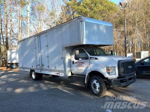 Ford F-650 Furgoonautod